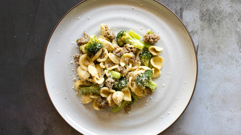 Ricetta pasta, broccoli e salsiccia