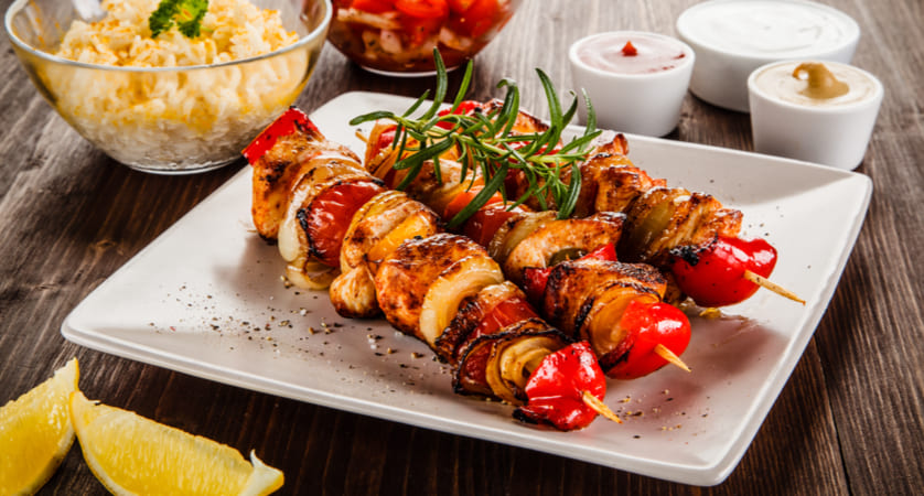 Come marinare gli spiedini di carne