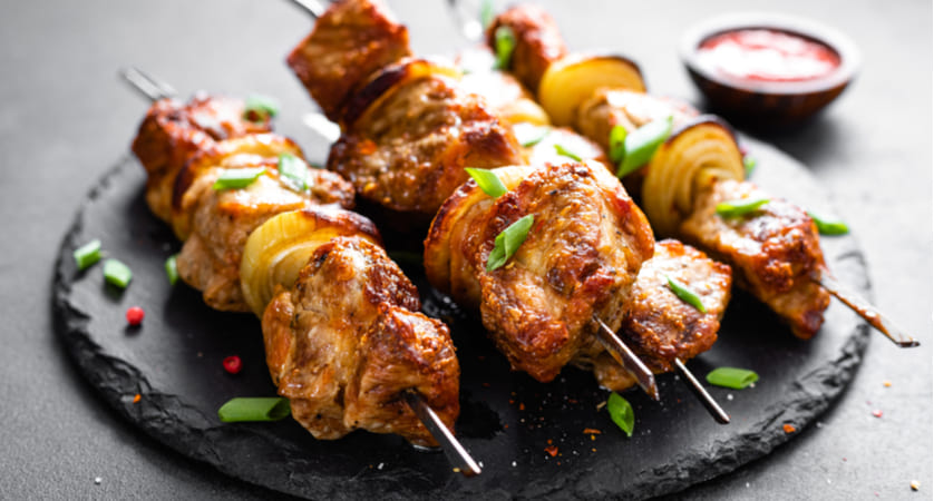 come fare gli spiedini carne al forno