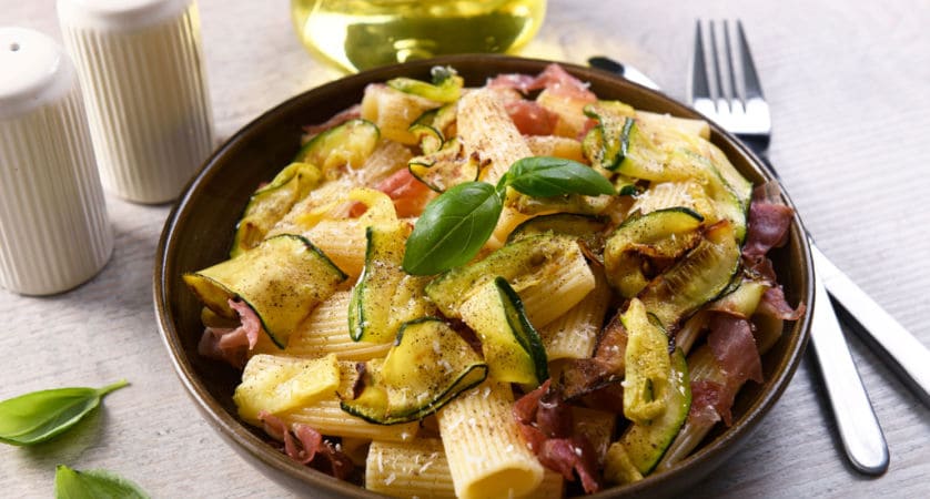 Pasta guanciale e zucchine