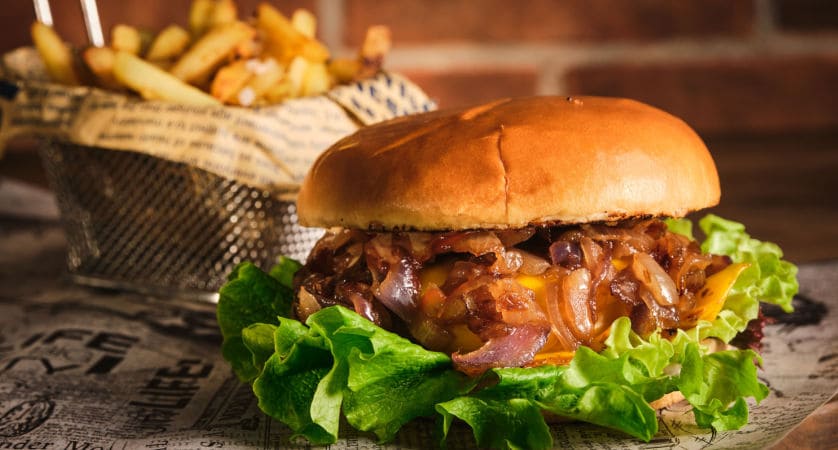 Hamburger con cipolle caramellate, ricetta