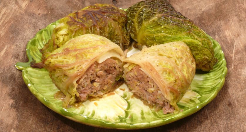 Involtini di verza ripieni di carne