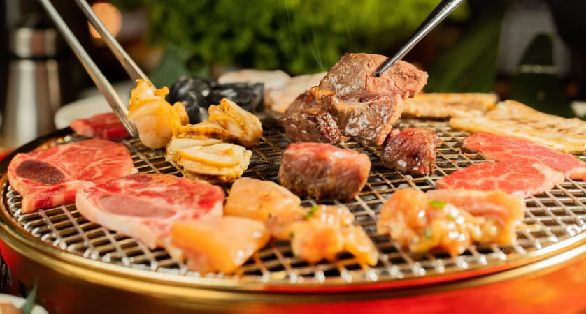 Metodo di cottura giapponese per carni, barbecue