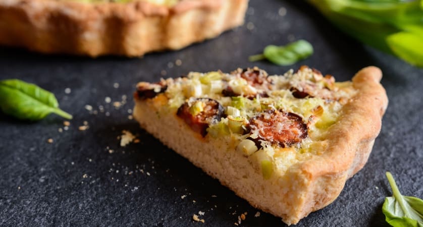 Ricetta torta salata patate e salsiccia