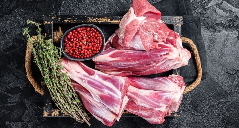 Come togliere odore alla carne di agnello, metodi