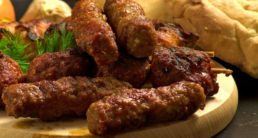 Come preparare i cevapcici, cucina balcanica